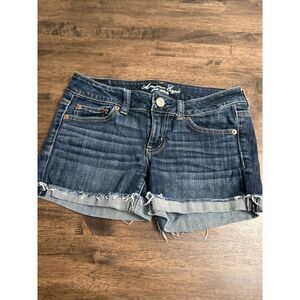 American  Eagle shorts size 4 Hi‎ Rise Shortie Stretch Distressed